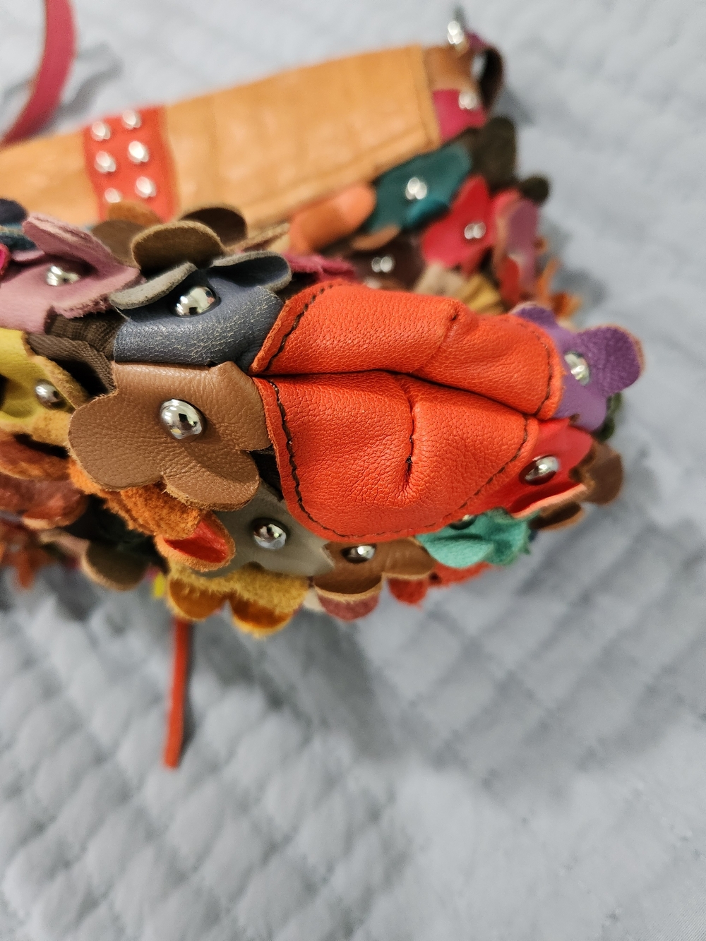 Multicolor Floral Appliqué Leather Shoulder Bag - Orange Accent Vintage - Picture 6 of 11